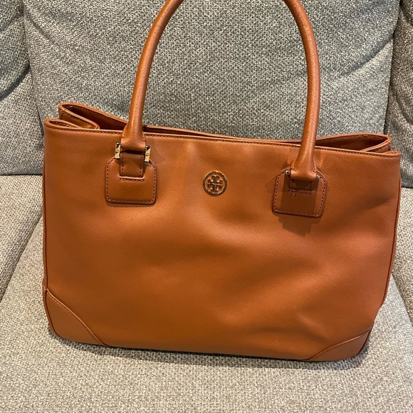 Tory Burch Leather Robinson East West Bag - Picture 1 of 12